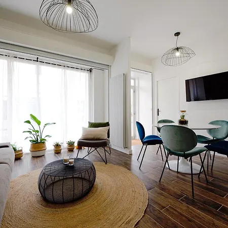 Luxury Near Tour Eiffel Parigi